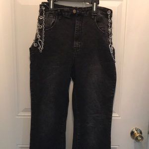 Jeans with chains